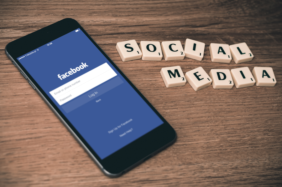 Smartphone and social media tiles representing content marketing